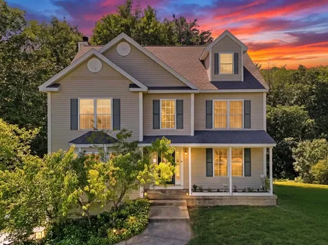 9 Hawk Drive Salem NH 03079