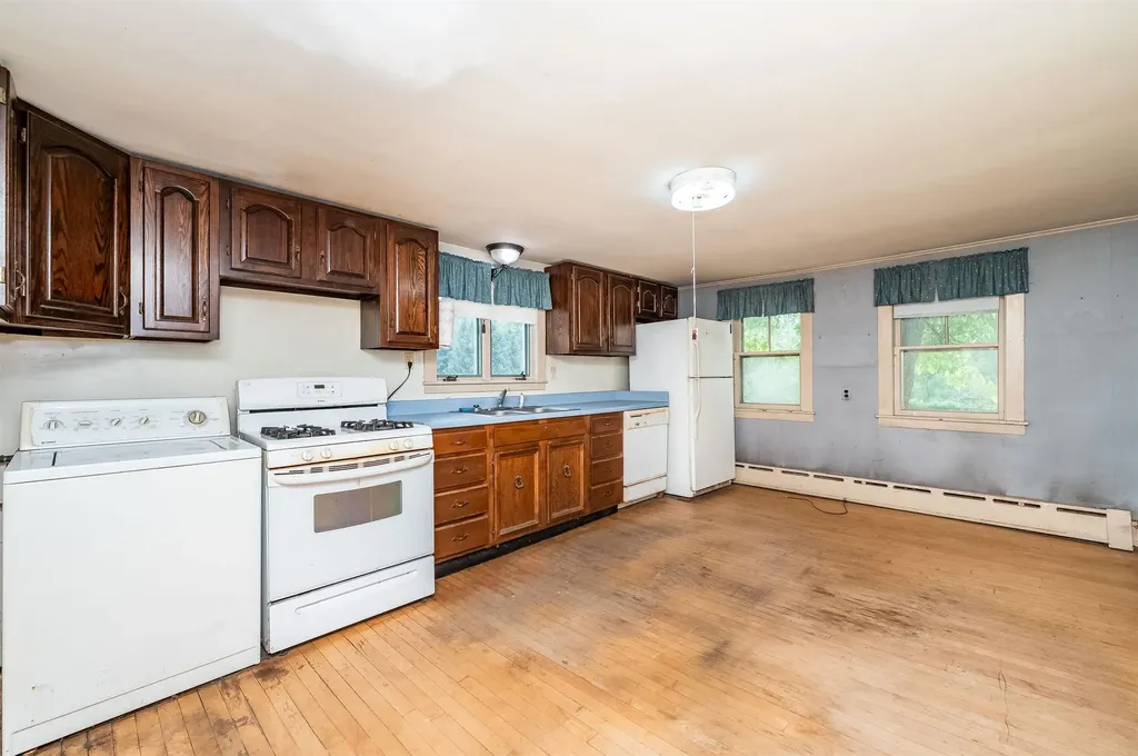 4 Whitehouse Road Rochester NH 03867