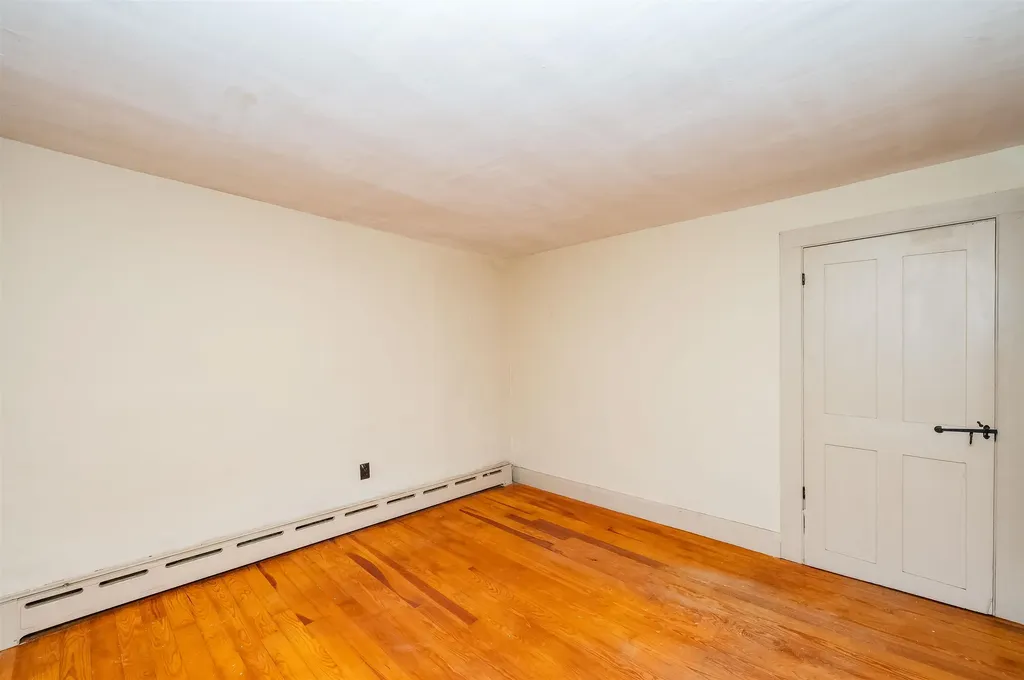 4 Whitehouse Road Rochester NH 03867