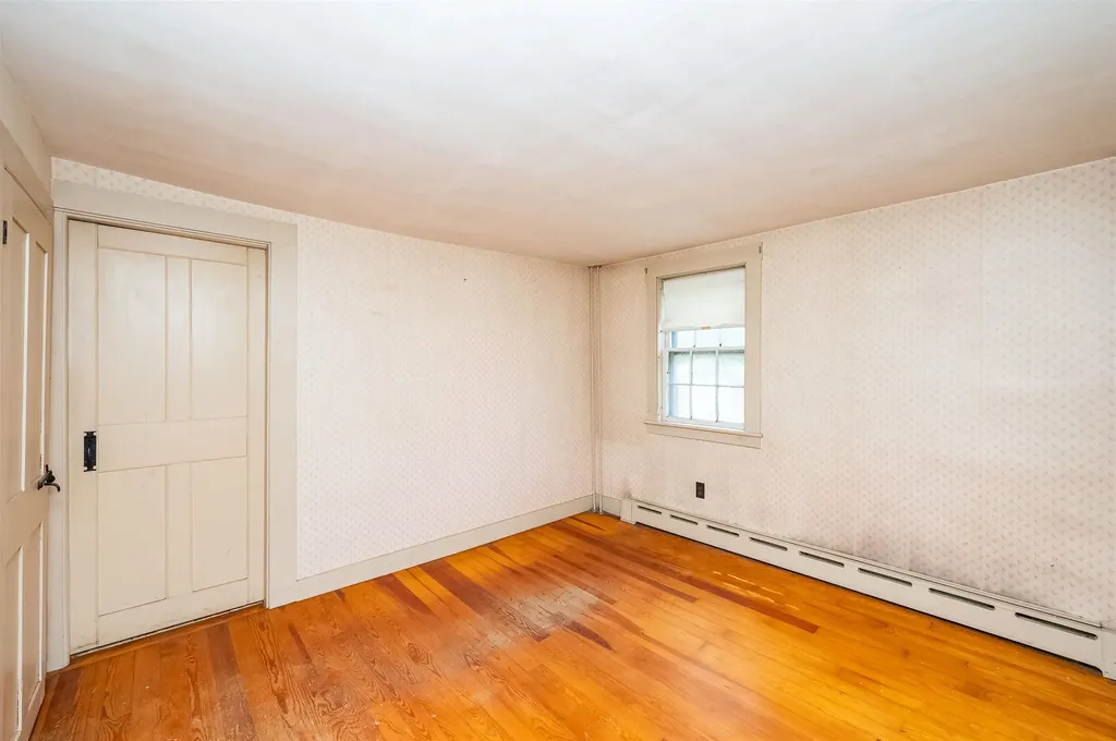 4 Whitehouse Road Rochester NH 03867