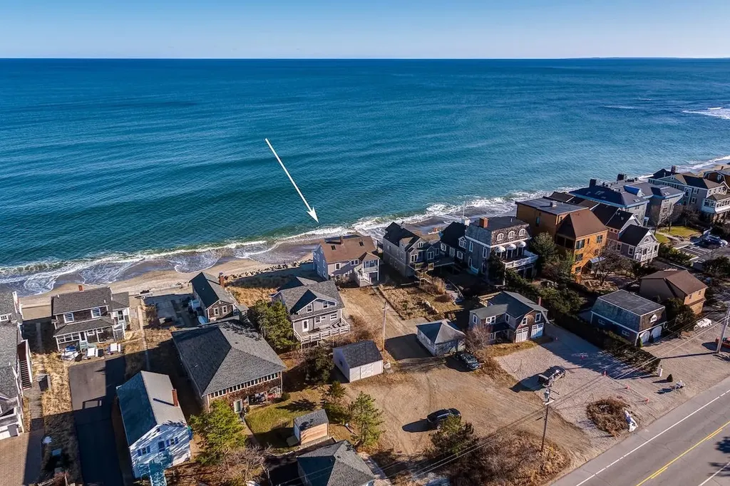 1056 Ocean Boulevard Hampton NH 03842