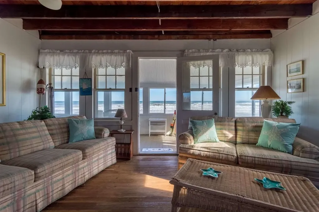 1056 Ocean Boulevard Hampton NH 03842
