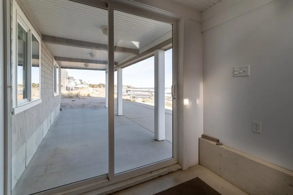 1056 Ocean Boulevard Hampton NH 03842
