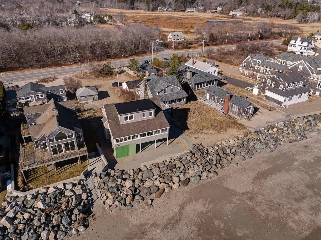 1056 Ocean Boulevard Hampton NH 03842