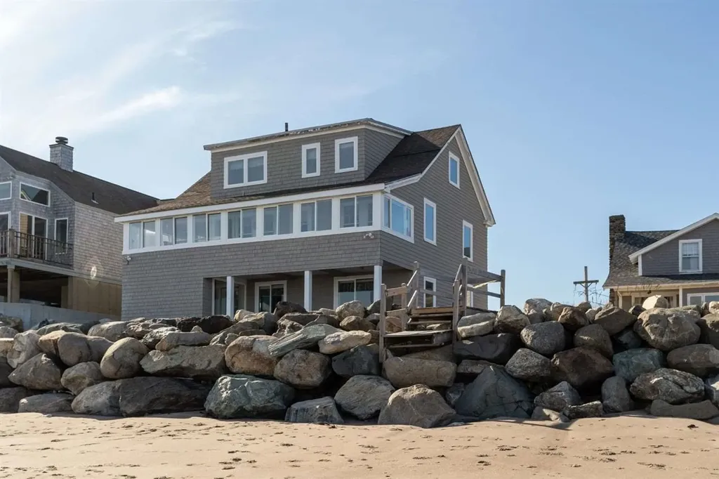 1056 Ocean Boulevard Hampton NH 03842