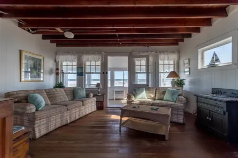 1056 Ocean Boulevard Hampton NH 03842