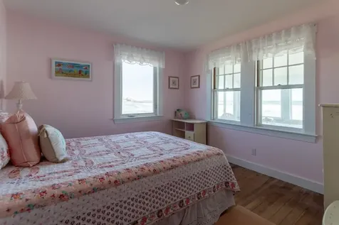 1056 Ocean Boulevard Hampton NH 03842
