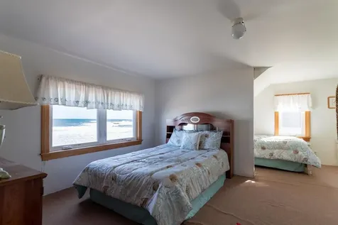 1056 Ocean Boulevard Hampton NH 03842