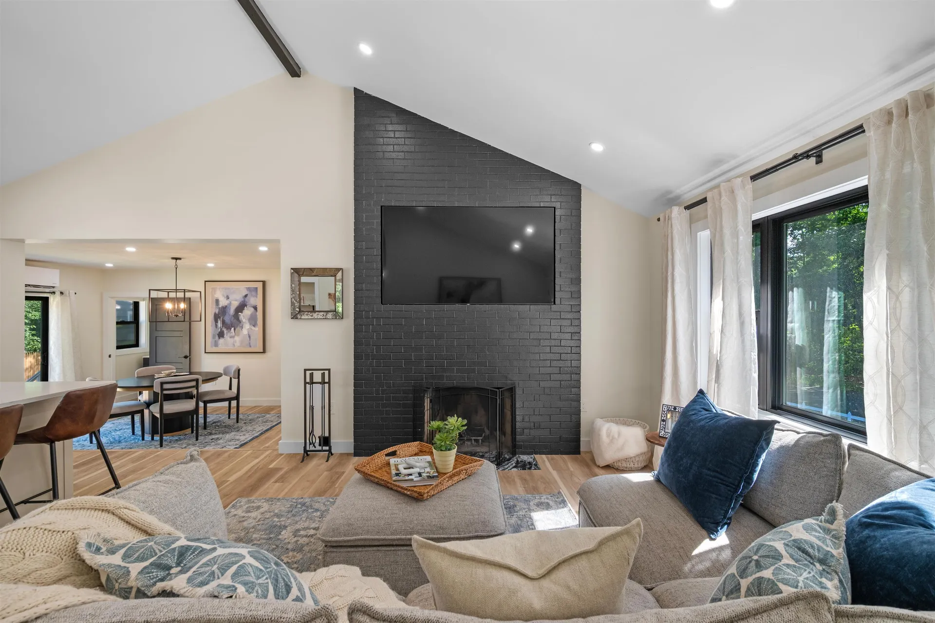 11 Hanson Avenue Salem NH 03079