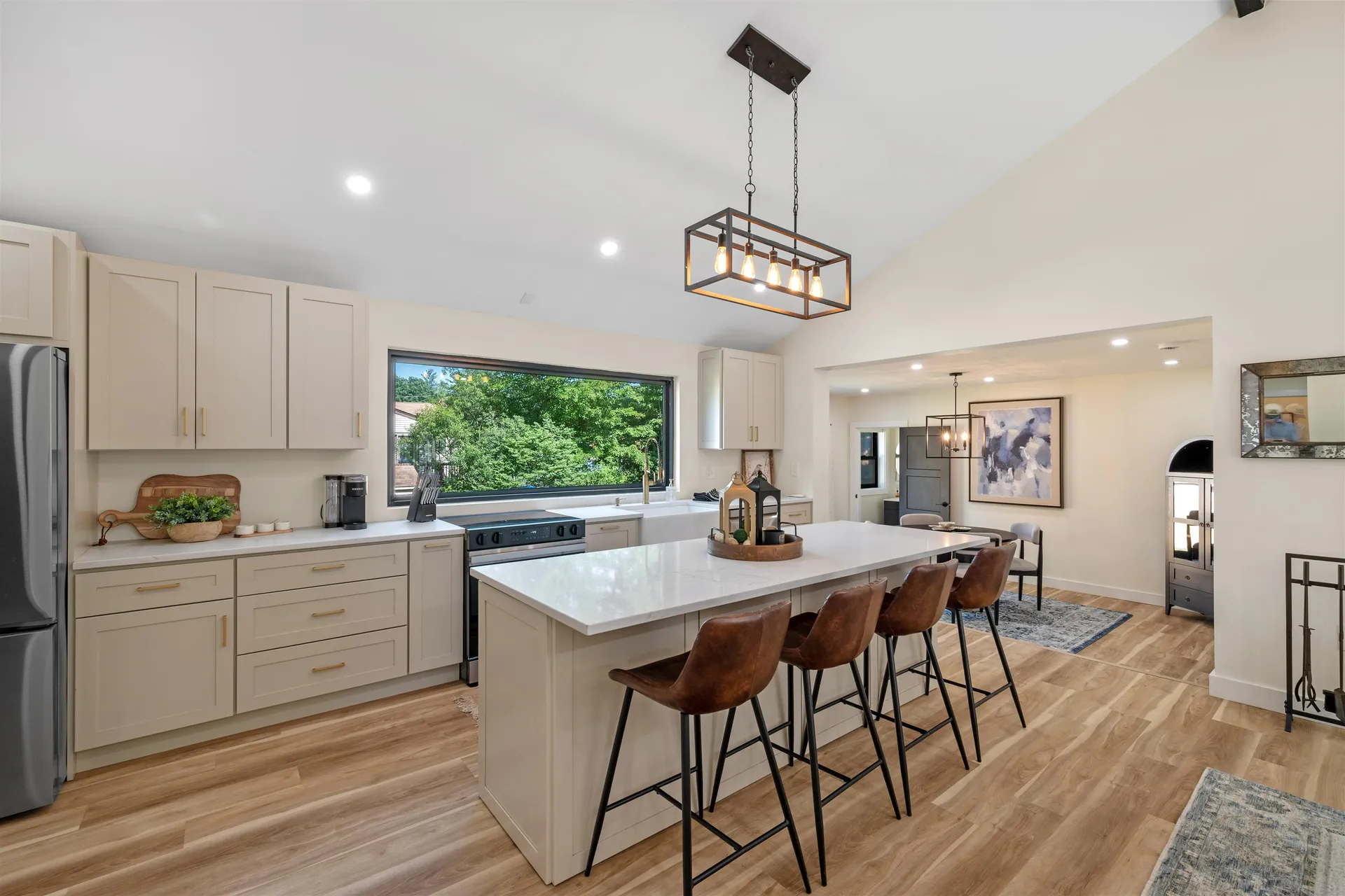 11 Hanson Avenue Salem NH 03079