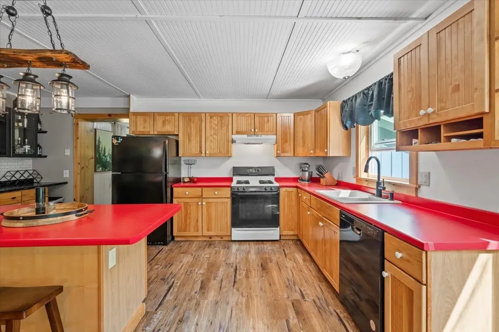 114 W Woodbury Road Woodbury VT 05680
