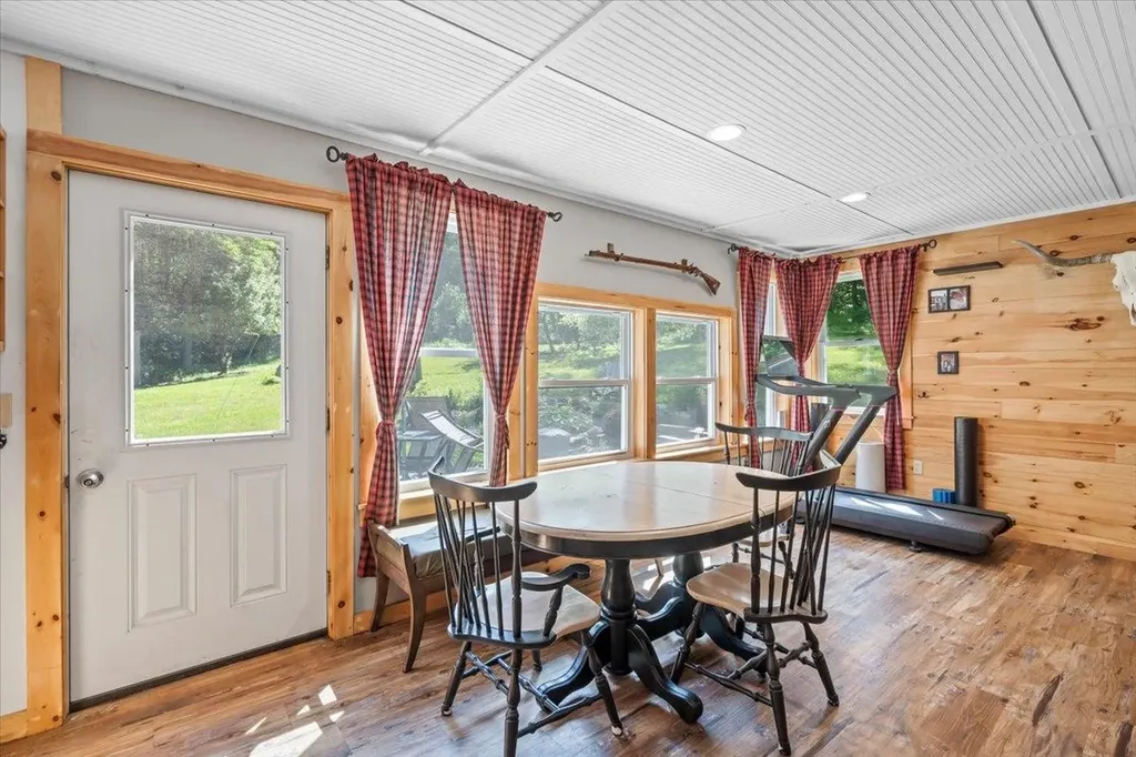 114 W Woodbury Road Woodbury VT 05680