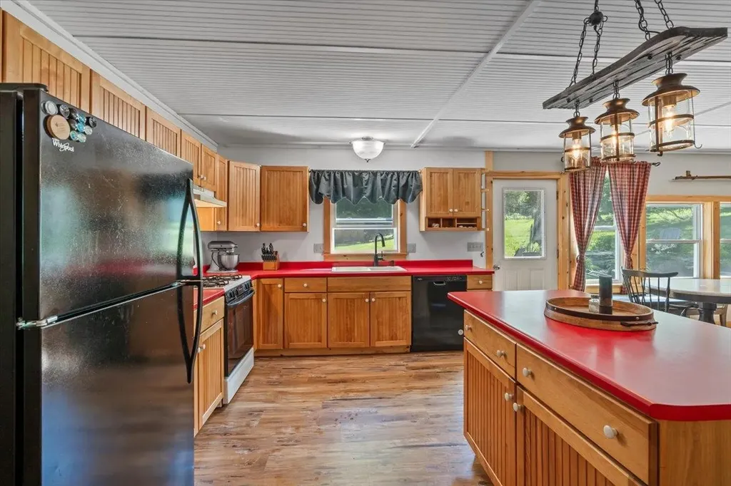 114 W Woodbury Road Woodbury VT 05680