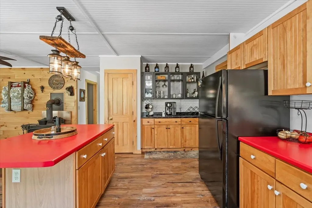 114 W Woodbury Road Woodbury VT 05680