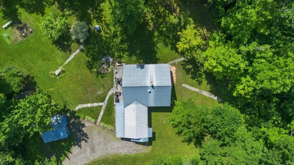 114 W Woodbury Road Woodbury VT 05680