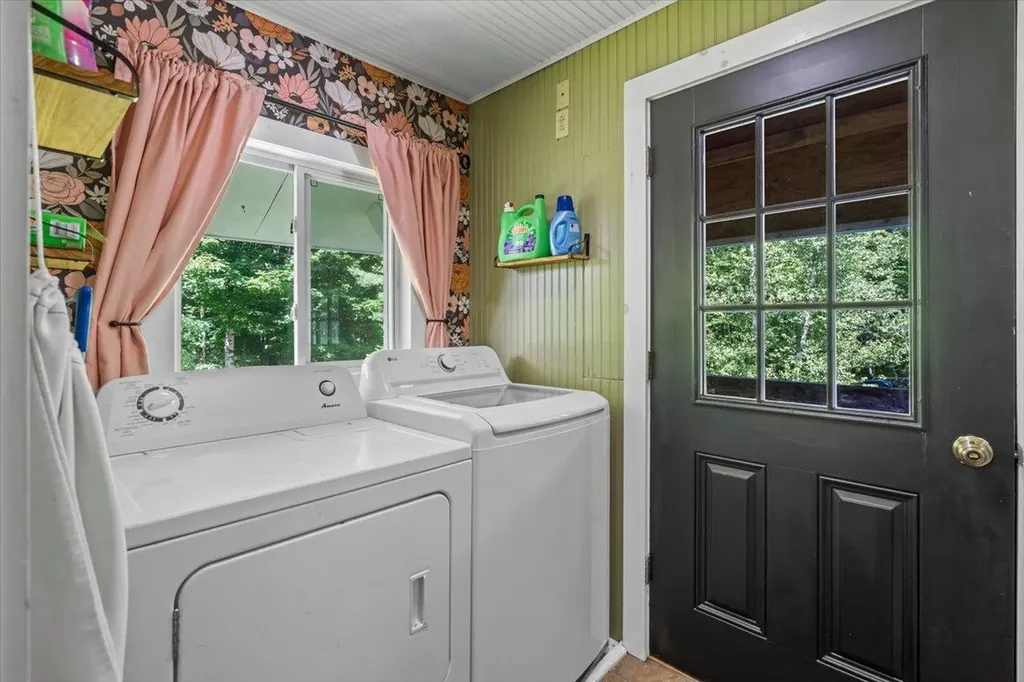 114 W Woodbury Road Woodbury VT 05680