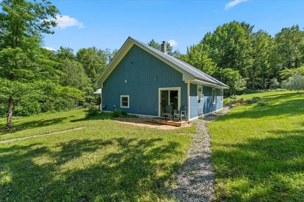 114 W Woodbury Road Woodbury VT 05680