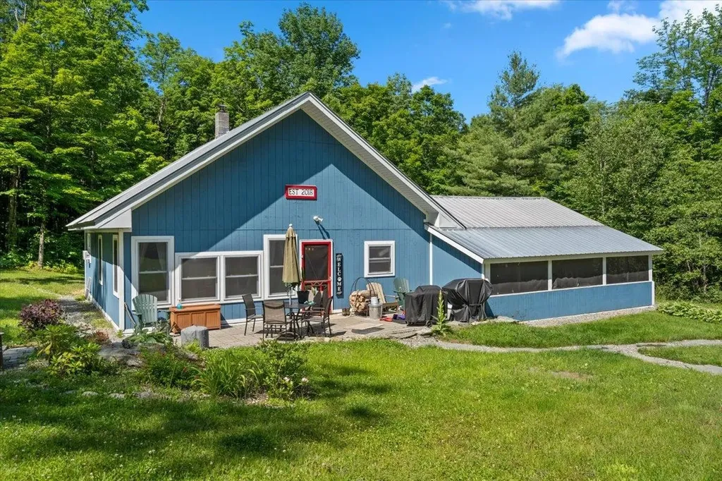 114 W Woodbury Road Woodbury VT 05680