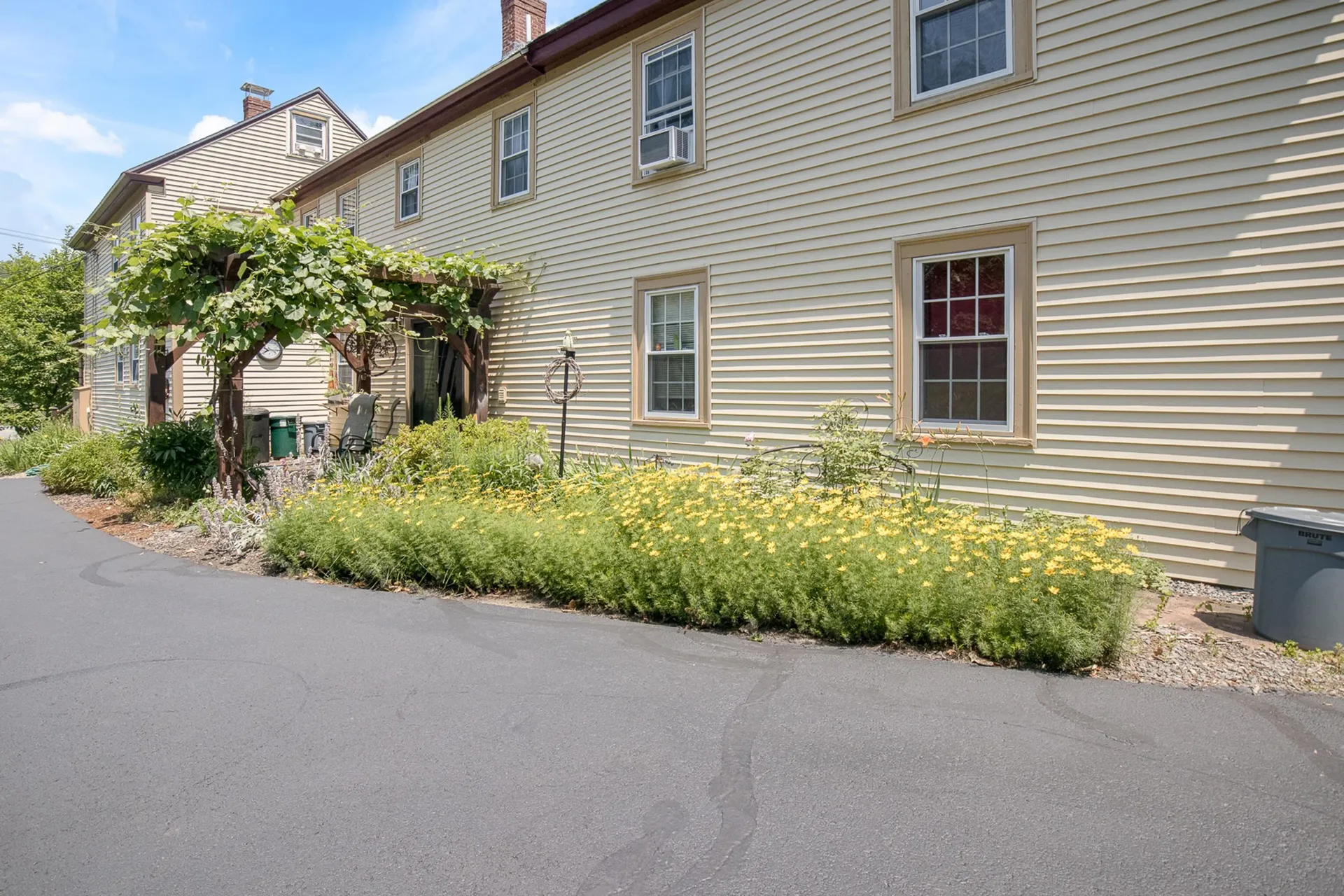 330 Knox Marsh Road Madbury NH 03823