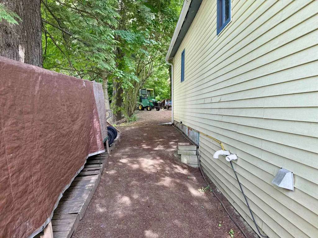 39 Middle Road Barre Town VT 05641