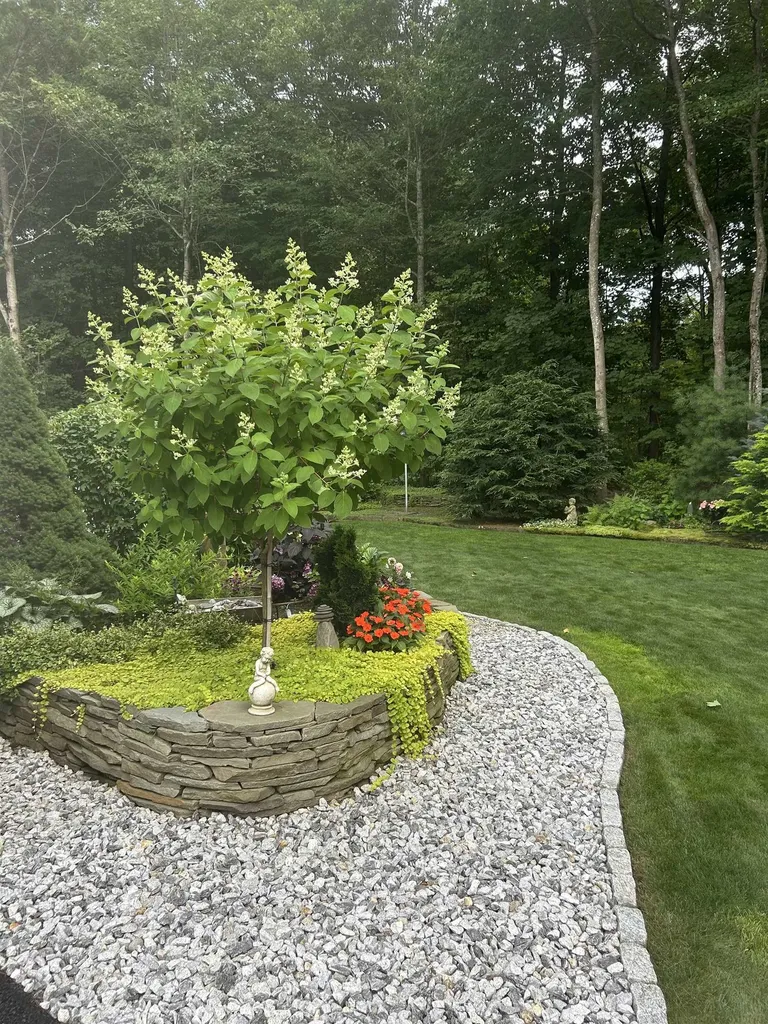 32 Peacock Brook Lane Amherst NH 03031