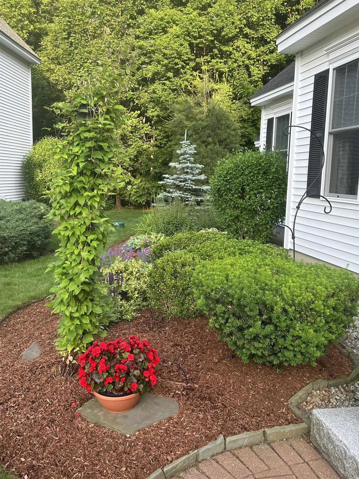 32 Peacock Brook Lane Amherst NH 03031