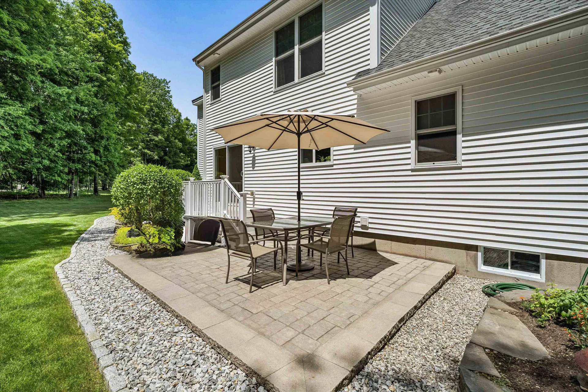 32 Peacock Brook Lane Amherst NH 03031