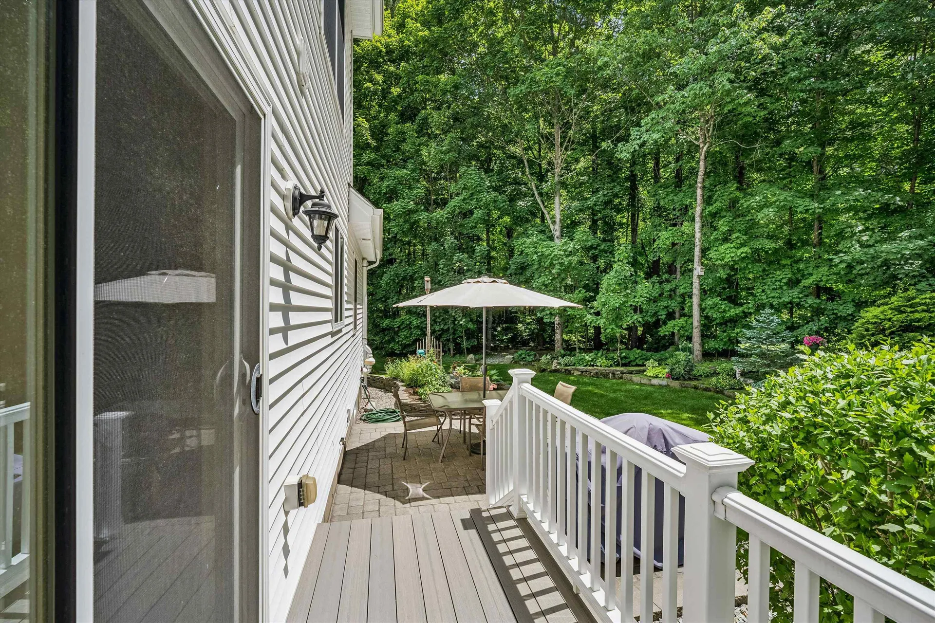 32 Peacock Brook Lane Amherst NH 03031