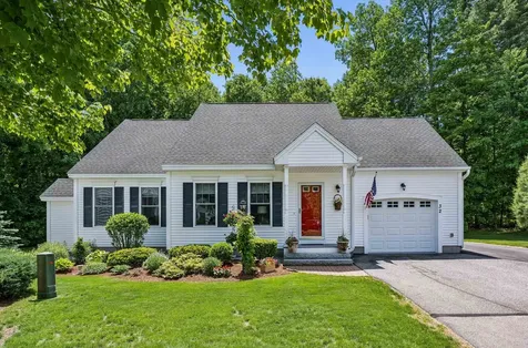 32 Peacock Brook Lane Amherst NH 03031
