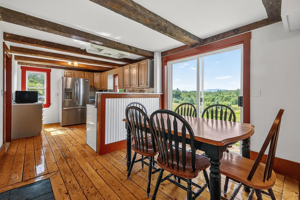 1467 Brownfield Road Conway NH 03813
