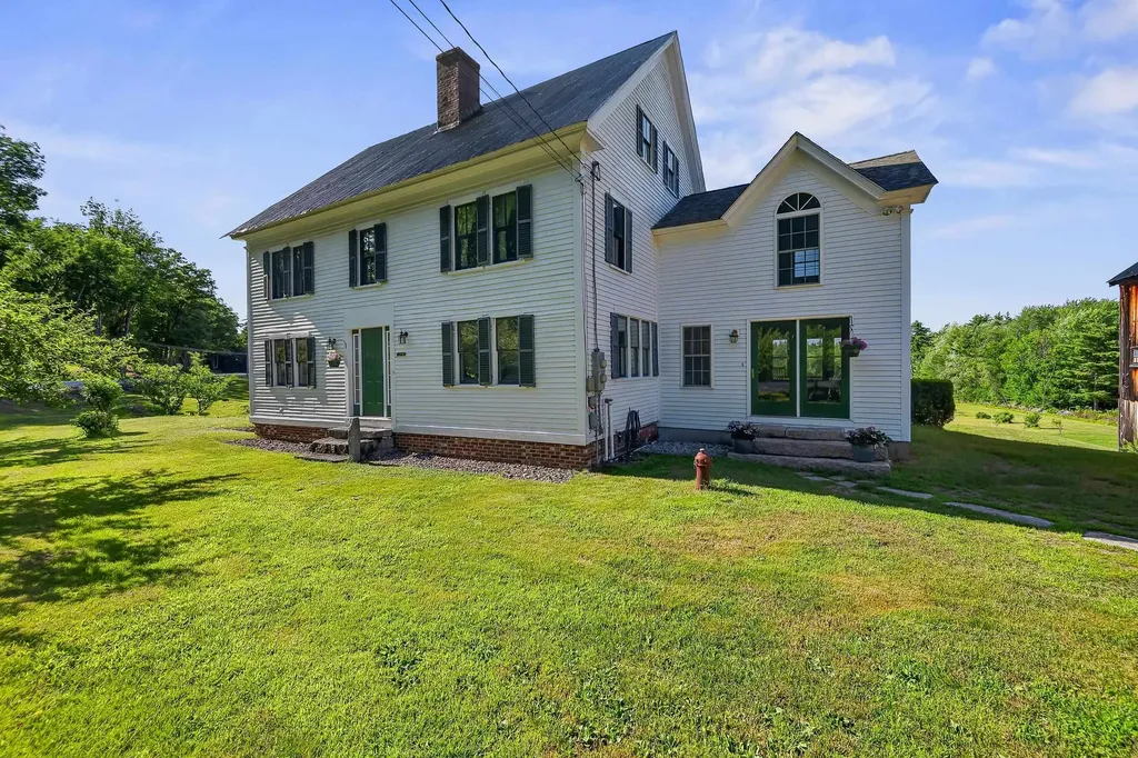 1467 Brownfield Road Conway NH 03813