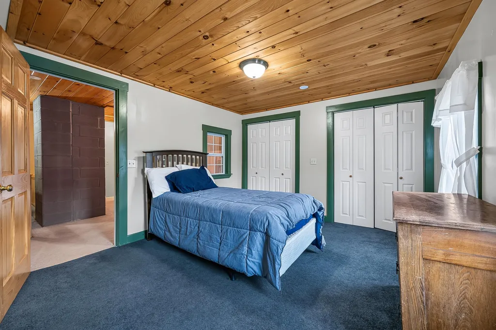 1467 Brownfield Road Conway NH 03813