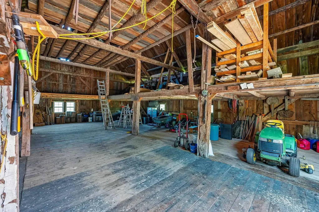 1467 Brownfield Road Conway NH 03813