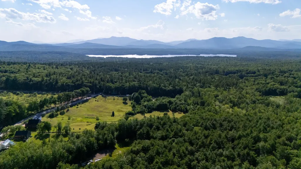 1467 Brownfield Road Conway NH 03813
