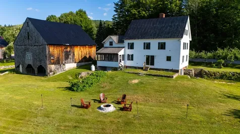 1467 Brownfield Road Conway NH 03813