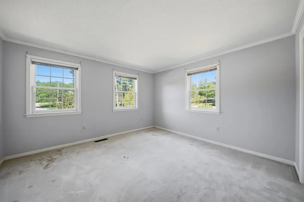 101 Currier Drive Manchester NH 03104