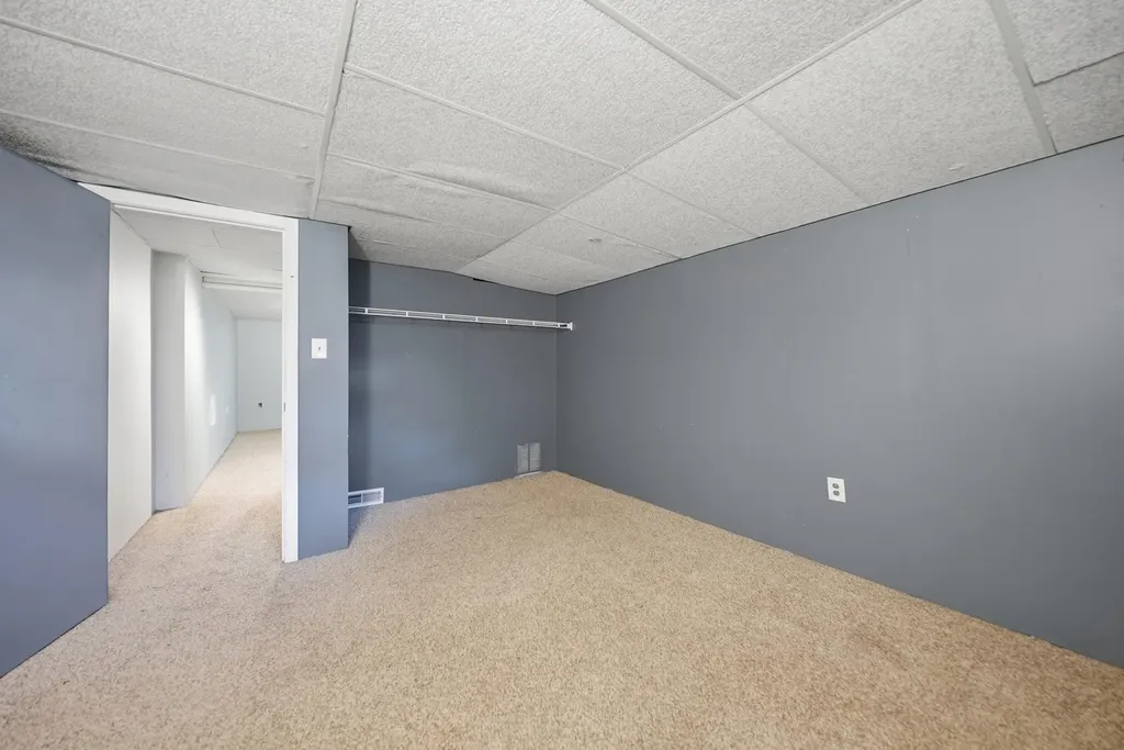 101 Currier Drive Manchester NH 03104
