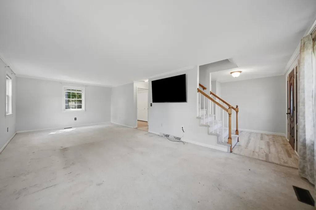 101 Currier Drive Manchester NH 03104