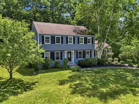 101 Currier Drive Manchester NH 03104