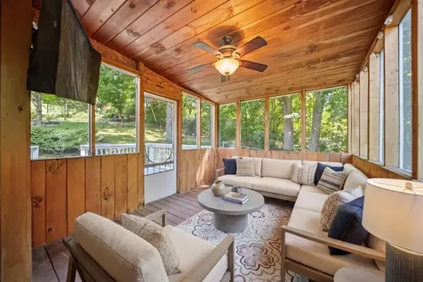 101 Currier Drive Manchester NH 03104