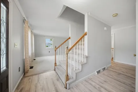 101 Currier Drive Manchester NH 03104