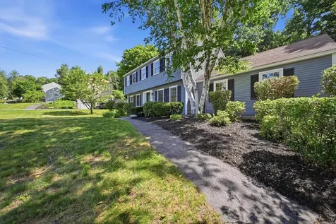 101 Currier Drive Manchester NH 03104