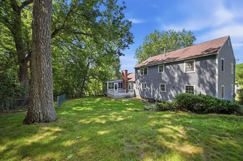 101 Currier Drive Manchester NH 03104