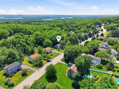 101 Currier Drive Manchester NH 03104