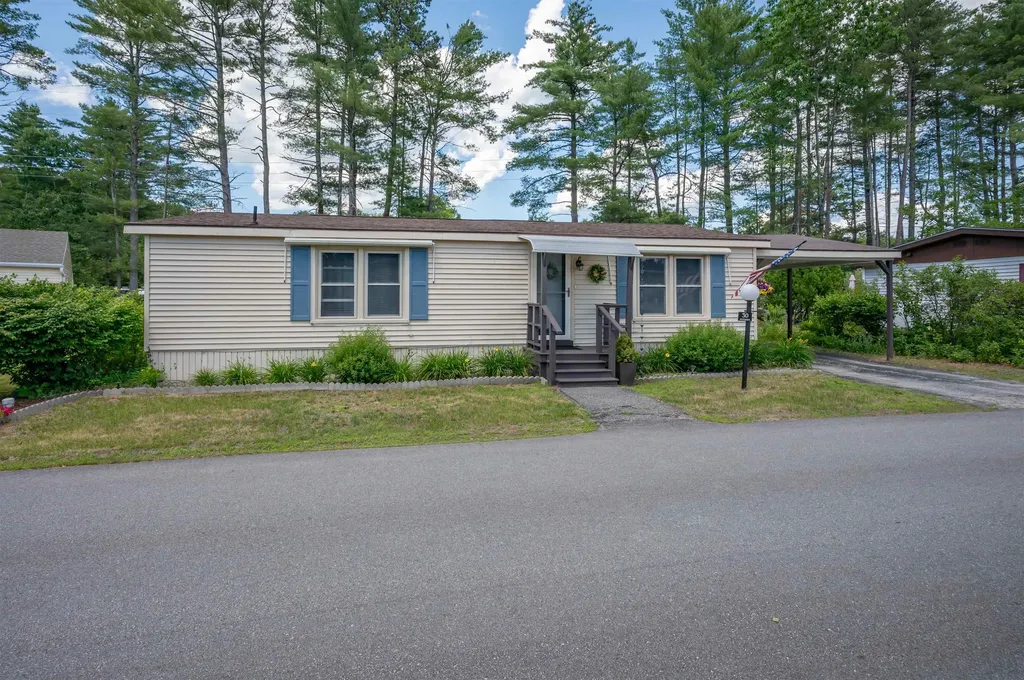30 Country Way Goffstown NH 03045