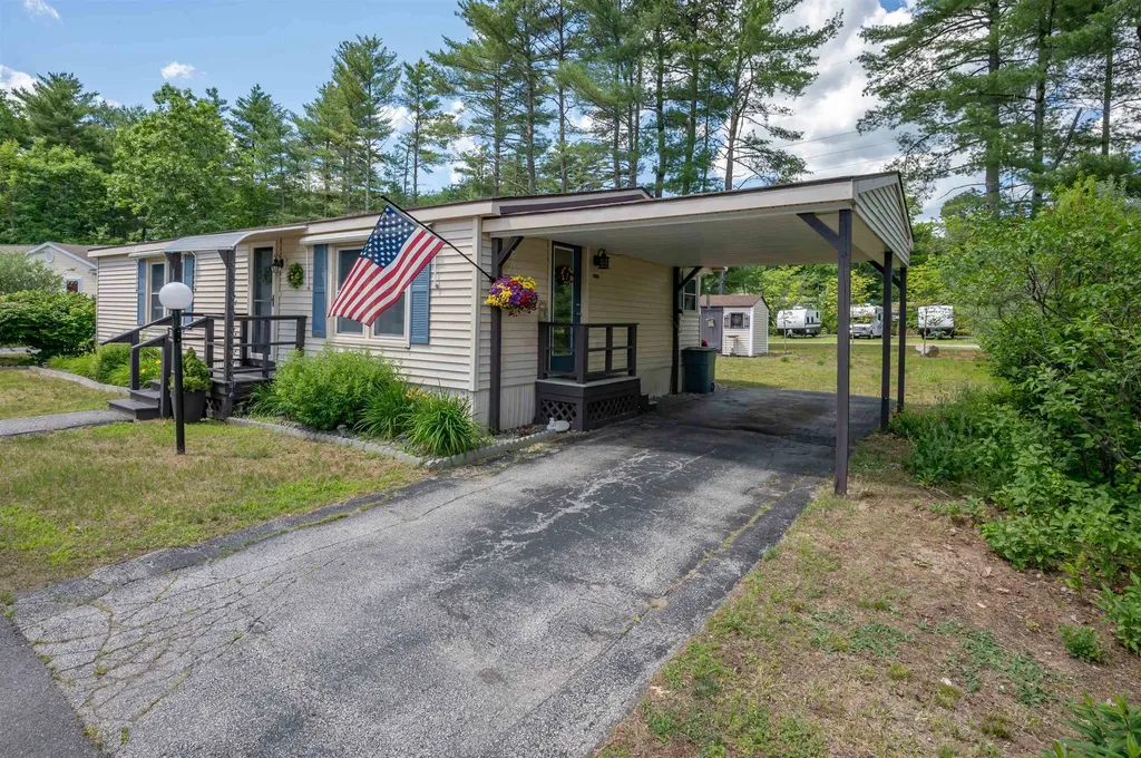 30 Country Way Goffstown NH 03045