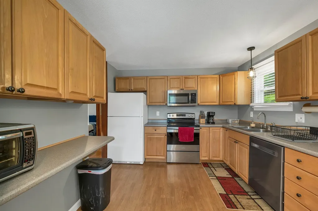 185 Summit Street Franklin NH 03235