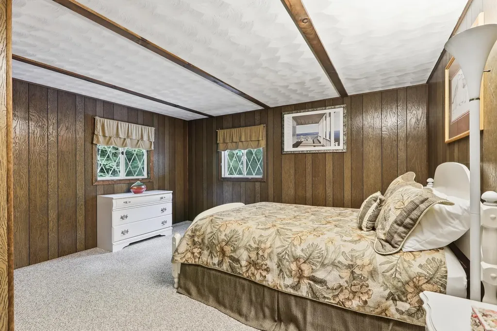 30 Hickory Lane Moultonborough NH 03254