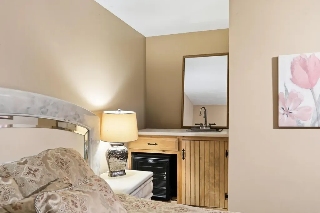 30 Hickory Lane Moultonborough NH 03254