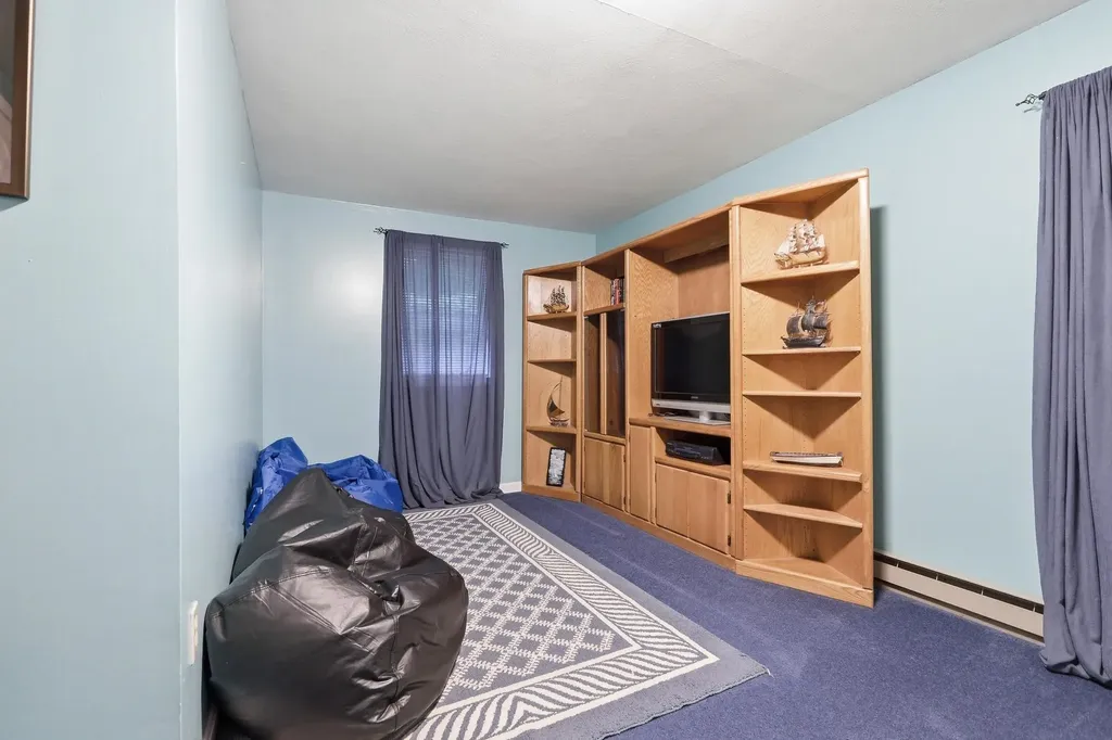 30 Hickory Lane Moultonborough NH 03254
